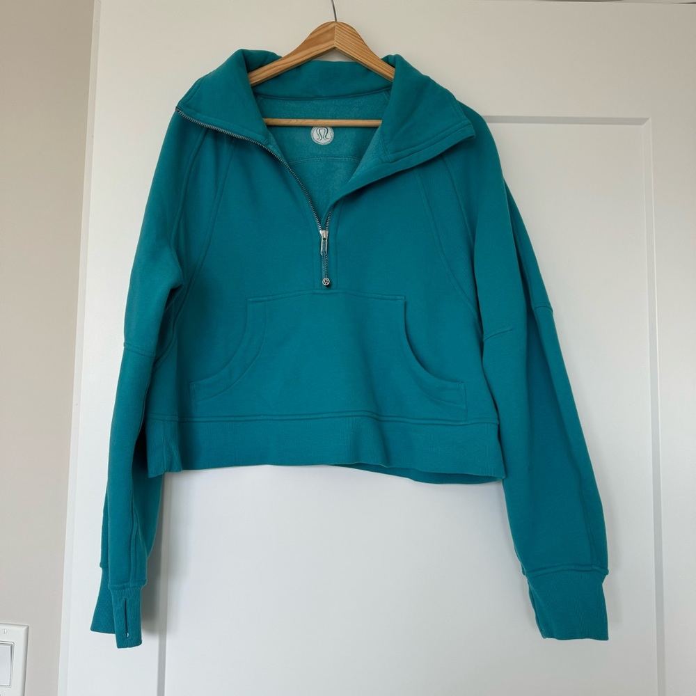 Lululemon cropped scuba sweatshirt M/L